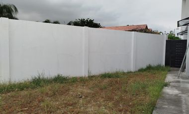 Casa de venta en la Urbanización Ciudad Celeste, de estreno, Samborondón.