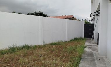 Casa de venta en la Urbanización Ciudad Celeste, de estreno, Samborondón.