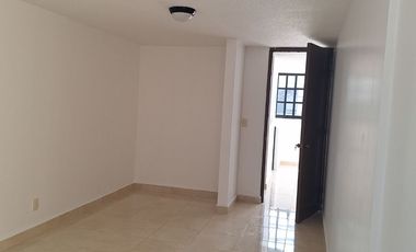 Casa en Renta en esquina Para Uso de Oficina Únicamente