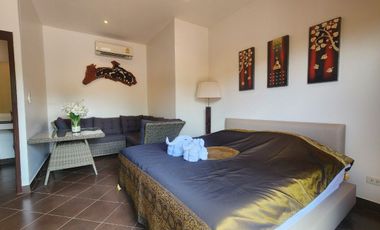 4BR Luxury Villa w/ Pool, Steps to Beach - ฿8.65M