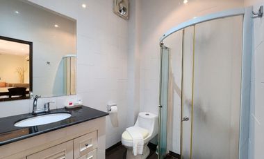 4BR Luxury Villa w/ Pool, Steps to Beach - ฿8.65M
