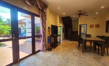 4BR Luxury Villa w/ Pool, Steps to Beach - ฿8.65M