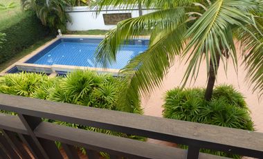 4BR Luxury Villa w/ Pool, Steps to Beach - ฿8.65M
