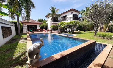 4BR Luxury Villa w/ Pool, Steps to Beach - ฿8.65M