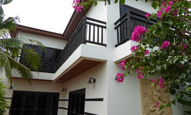 4BR Luxury Villa w/ Pool, Steps to Beach - ฿8.65M