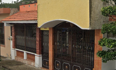 SE VENDE BONITA Y AMPLIA CASA EN QUINTANA ROO