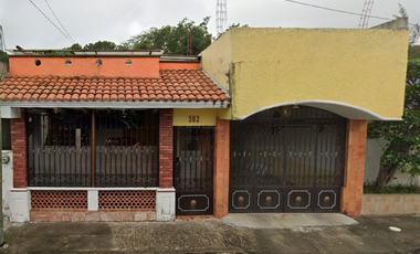 SE VENDE BONITA Y AMPLIA CASA EN QUINTANA ROO