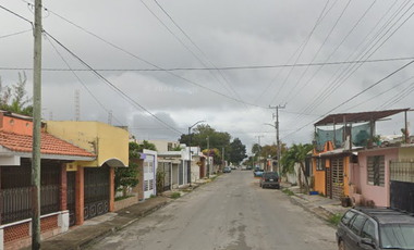 SE VENDE BONITA Y AMPLIA CASA EN QUINTANA ROO