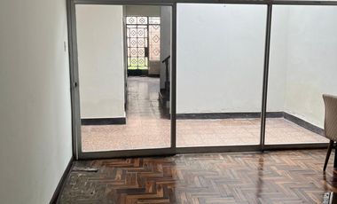 ¡Oportunidad Única En La Perla: Casa 🏡 Amplia Y Funcional❗