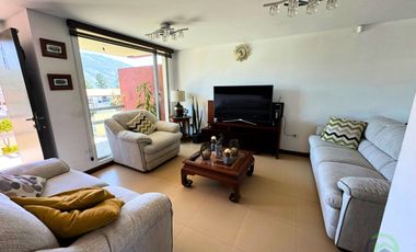 EN VENTA HERMOSA CASA DE 3 PISOS EN CARCELÉN