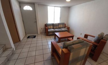 SE RENTA CASA EN FRACCIONAMIENTO EN Residencial Hacienda San Joaquin, Circuito San Joaquin, Barrio del Calvario, San Juan Cuautlancingo, Puebla, Méxic