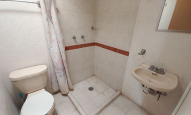 SE RENTA CASA EN FRACCIONAMIENTO EN Residencial Hacienda San Joaquin, Circuito San Joaquin, Barrio del Calvario, San Juan Cuautlancingo, Puebla, Méxic