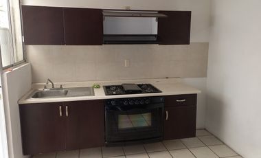 SE RENTA CASA EN FRACCIONAMIENTO EN Residencial Hacienda San Joaquin, Circuito San Joaquin, Barrio del Calvario, San Juan Cuautlancingo, Puebla, Méxic