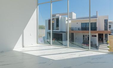Casa en Venta, Residencial El Delfin, Marina Mazatlán