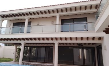 SE RENTA CASA AMUEBLADA EN PRIVADA, EN CIUDAD DEL CARMEN, CAMPECHE.