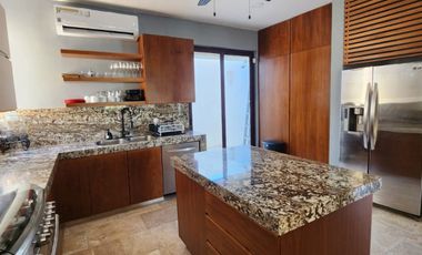 SE RENTA CASA AMUEBLADA EN PRIVADA, EN CIUDAD DEL CARMEN, CAMPECHE.