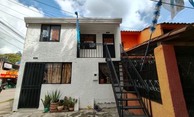 ARRENDAMOS APARTAESTUDIO GIRÓN GALLINERAL SANTA CRUZ PRIMER PISO SERVICIOS INCLUIDOS
