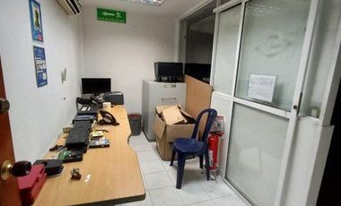 VENDO BODEGA  CON AREA TOTAL 16.000M2 Y 2.000M2 CONSTRUIDOS BARRIO INDUSTRIAL PALMIRA