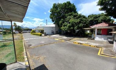 VENDO BODEGA  CON AREA TOTAL 16.000M2 Y 2.000M2 CONSTRUIDOS BARRIO INDUSTRIAL PALMIRA