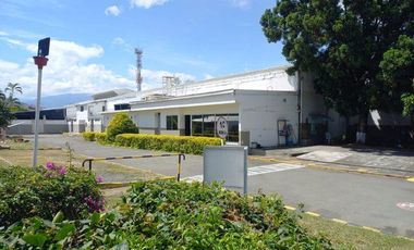 VENDO BODEGA  CON AREA TOTAL 16.000M2 Y 2.000M2 CONSTRUIDOS BARRIO INDUSTRIAL PALMIRA