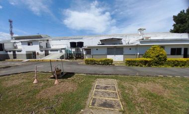 VENDO BODEGA  CON AREA TOTAL 16.000M2 Y 2.000M2 CONSTRUIDOS BARRIO INDUSTRIAL PALMIRA