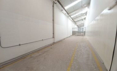 VENDO BODEGA  CON AREA TOTAL 16.000M2 Y 2.000M2 CONSTRUIDOS BARRIO INDUSTRIAL PALMIRA