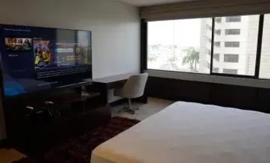Venta Dpto. 130 m2 Edif. Torre Colon, a lado Hotel Hilton -Urbanización Kennedy-Norte (totalmente remodelado, decorado y amoblado, con parqueo)