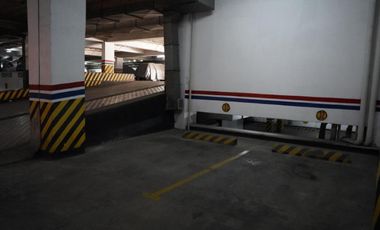 Venta Dpto. 130 m2 Edif. Torre Colon, a lado Hotel Hilton -Urbanización Kennedy-Norte (totalmente remodelado, decorado y amoblado, con parqueo)