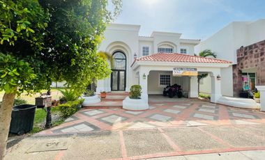 Casa en Venta en Mazatlán, en Club Real