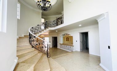 Casa en Venta en Mazatlán, en Club Real