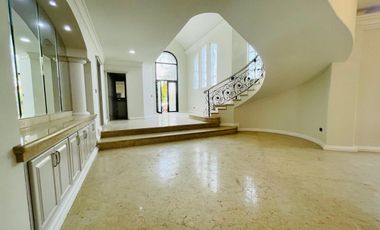 Casa en Venta en Mazatlán, en Club Real