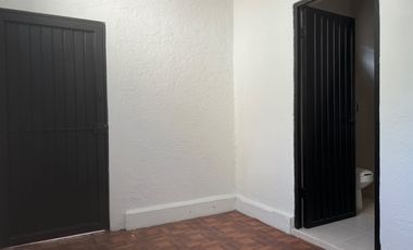 VENTA CASA-OFICINAS REMODELADAS CENTRO MONTERREY