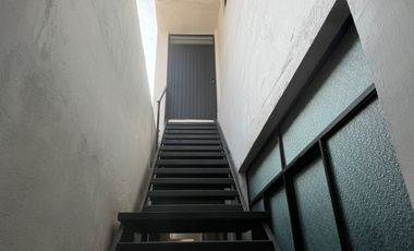 VENTA CASA-OFICINAS REMODELADAS CENTRO MONTERREY