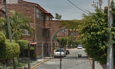 Aproveche  Oportunidad de Remate Bancario Casa en Calle La Venta, U.H. Rinconada Acolapa, Municipio de Tepoztlán, Morelos.