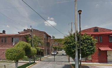 Aproveche  Oportunidad de Remate Bancario Casa en Calle La Venta, U.H. Rinconada Acolapa, Municipio de Tepoztlán, Morelos.