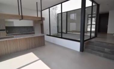 CASA EN PIEDRA VIVA, AJIJIC