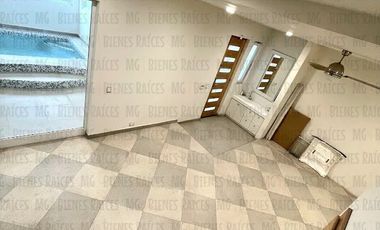 Casa en Venta en Sierra Alta con Recámara en PLANTA BAJA con baño completo, ALBERCA y terraza con increíbles vistas!