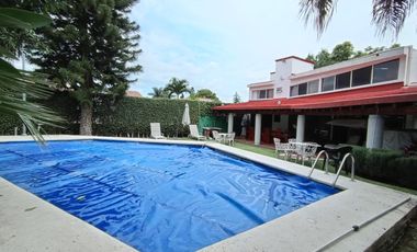 CASA EN VENTA EN FRACCIONAMIENTO LOMAS DE COCOYOC MORELOS