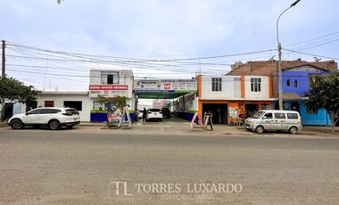 VENTA DE LOCAL COMERCIAL DE 437M2 EN EL OVALO DE HUACHO