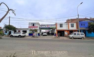 VENTA DE LOCAL COMERCIAL DE 437M2 EN EL OVALO DE HUACHO