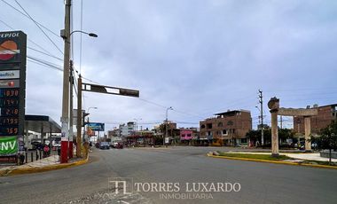 VENTA DE LOCAL COMERCIAL DE 437M2 EN EL OVALO DE HUACHO