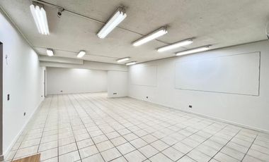 Se vende amplia oficina EX CONSERVADOR DE CURICÓ, Edificio Montt