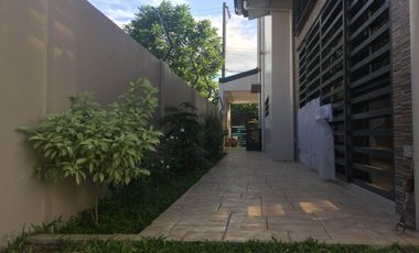 FOUR BEDROOM HOUSE IN SAN FERNANDO NEAR MALL FOR RENT