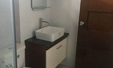 FOUR BEDROOM HOUSE IN SAN FERNANDO NEAR MALL FOR RENT