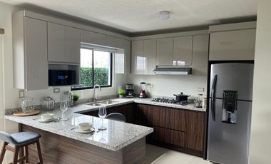 HERMOSA CASA  EN VENTA! 3 RECAMARAS EN PRIVADA EXCLUSIVA CON AMENIDADES Y METRO DE SEPARACIÓN CONOCE PACHUCA!