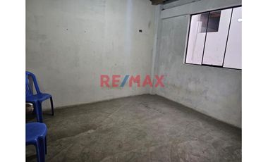 Casa Como Terreno De 160 M2 En Ancón