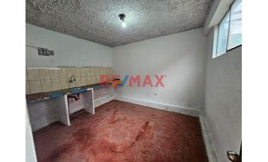 Casa Como Terreno De 160 M2 En Ancón