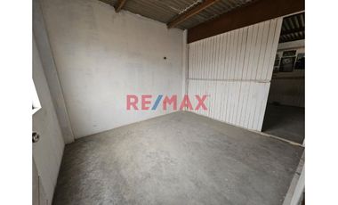 Casa Como Terreno De 160 M2 En Ancón