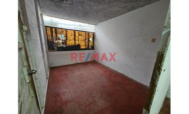 Casa Como Terreno De 160 M2 En Ancón