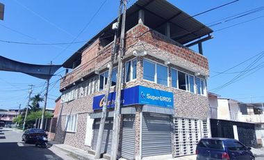 EDIFICIO EN VENTA APARATESTUDIOS Y DOS Y LOCALES